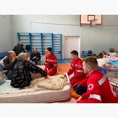 Команда Российского Красного Креста по реагированию на ЧС помогла высушить дома и социальные объекты в Оренбуржье.